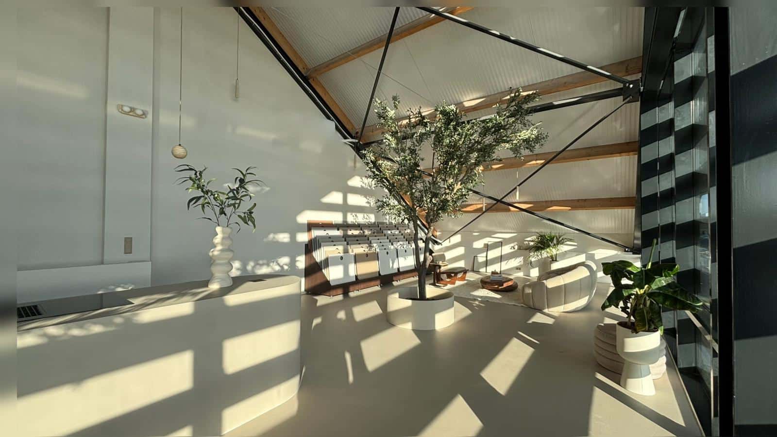 showroom stucstunter